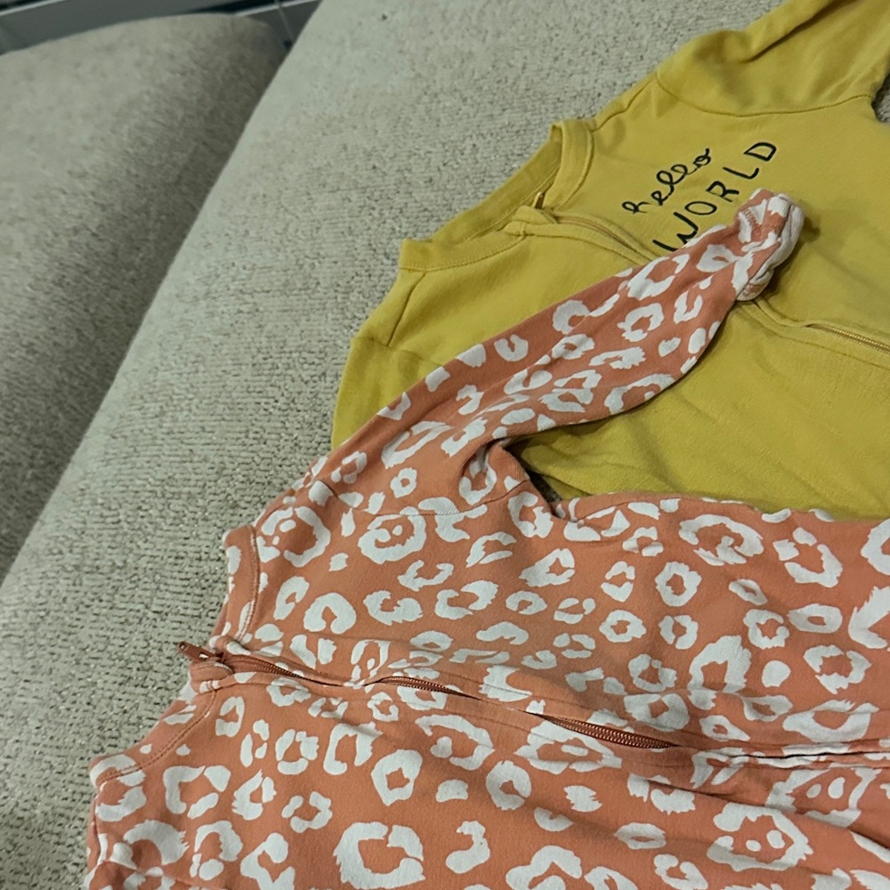 Lot of 2 old navy pajamas